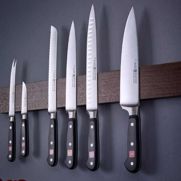 ❤️BUY 5 GET 3 FREE Wusthof Classic 8-Inch Bread Knife (4149), Retail $135.00 - Picture 5 of 11